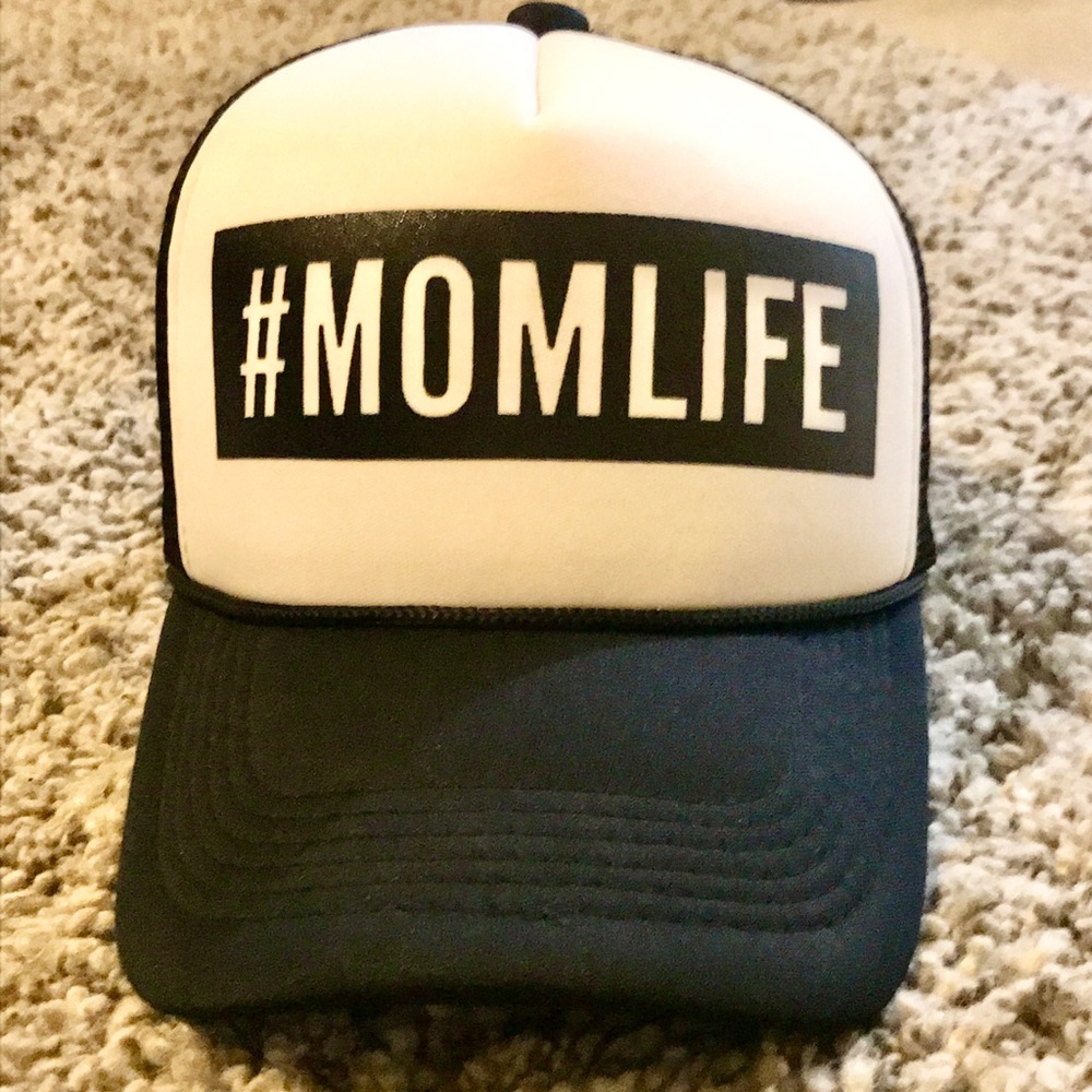 #MOMLIFE Trucker Hat